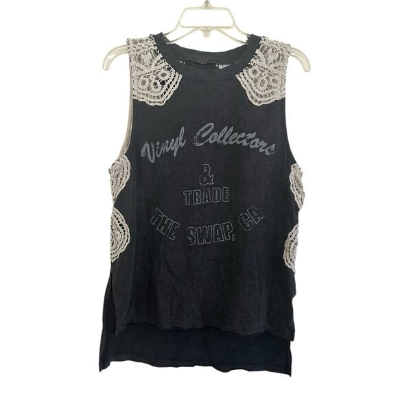 Free People Medium Black Oversized Crochet Trim Graphic Muscle Bulls Eye Tee - Picture 3 of 7